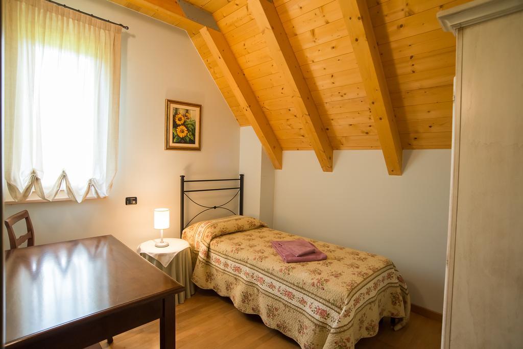 Case Vacanza Orchidea Coreglia Antelminelli Habitación foto